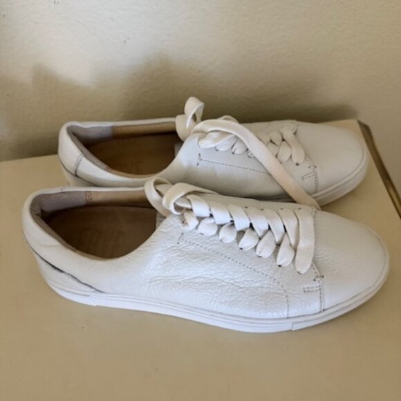 frye white sneakers - Picture 2 of 5
